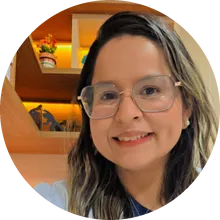 Dra. Bruna Oliveira — aprovado na SBRV